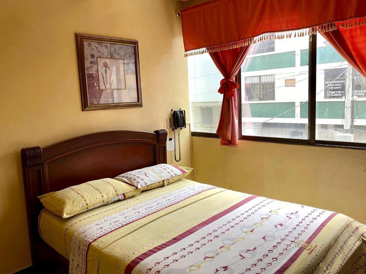 Hostal Montesa Guayaquil Exterior photo