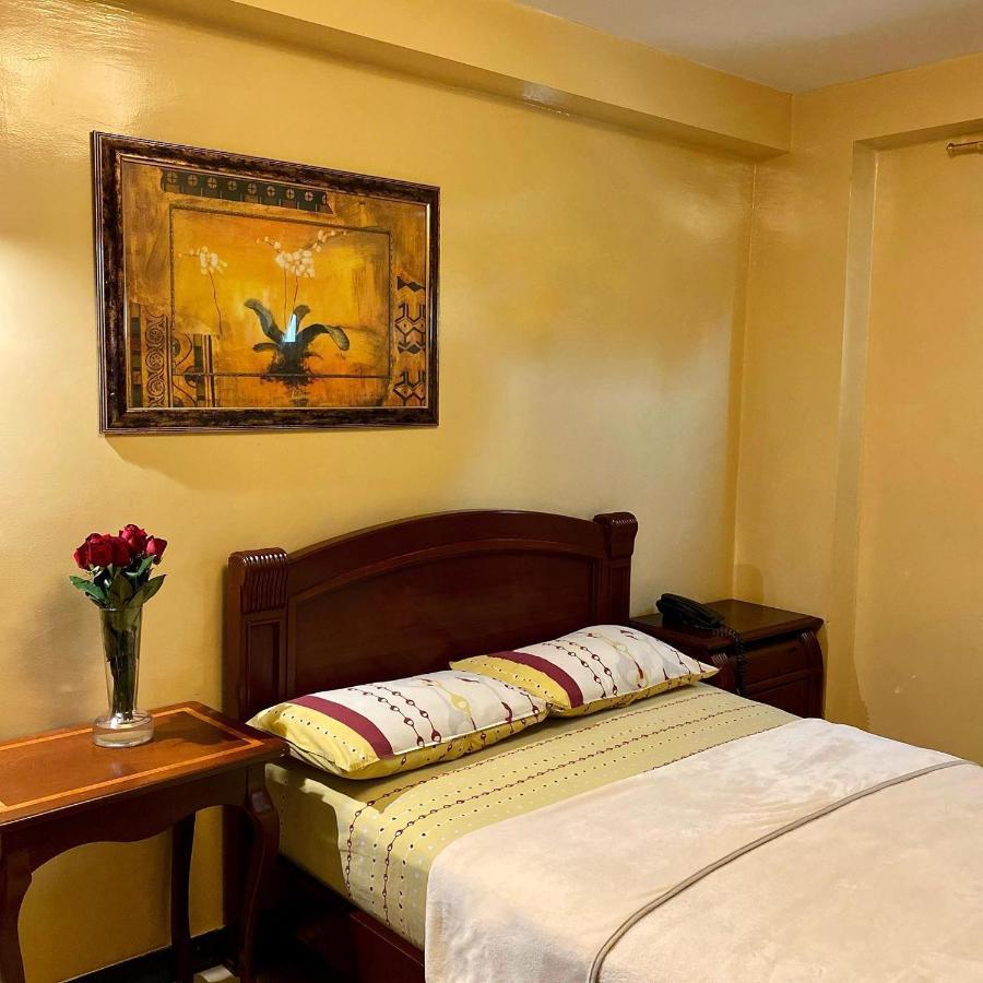 Hostal Montesa Guayaquil Exterior photo