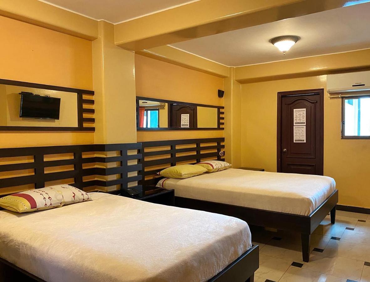 Hostal Montesa Guayaquil Exterior photo
